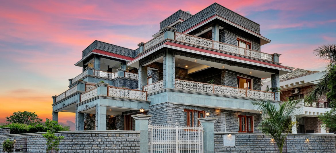 Couple Friendly Homestay In Udaipur