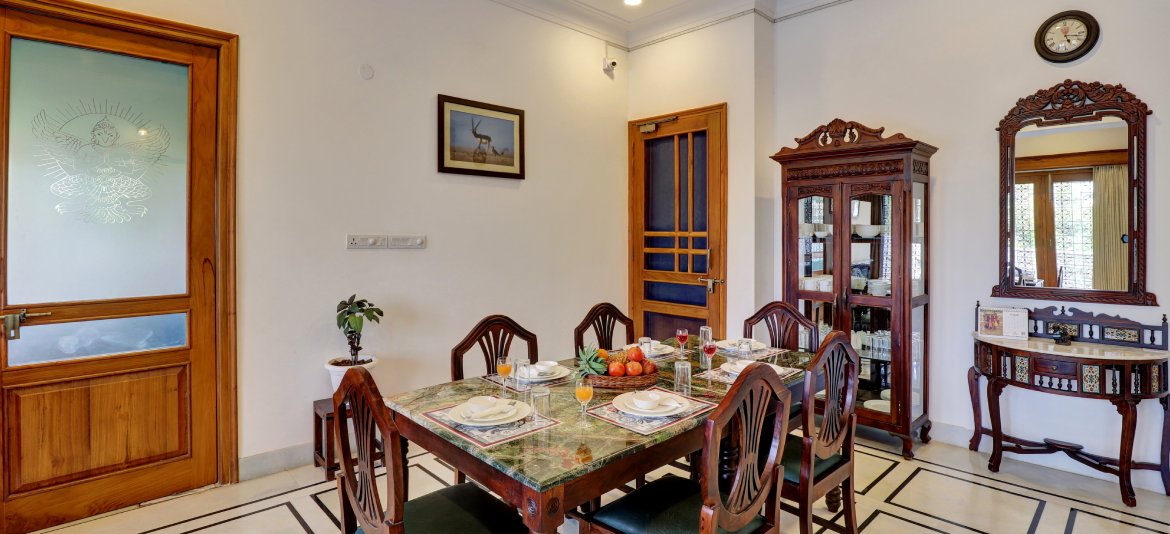 couple friendly Homestay in udaipur